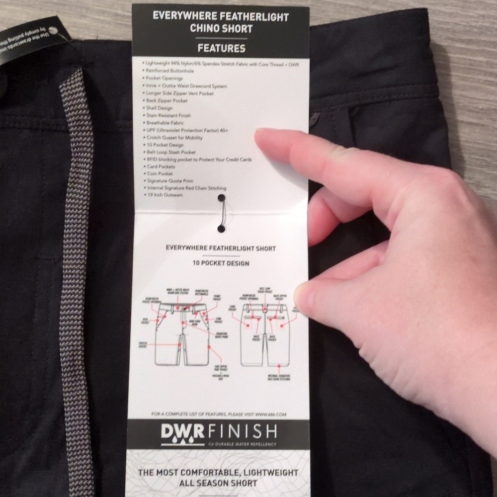 686 Everywhere Featherlight Black Chino Shorts Size 30x8 - Picture 5 of 12